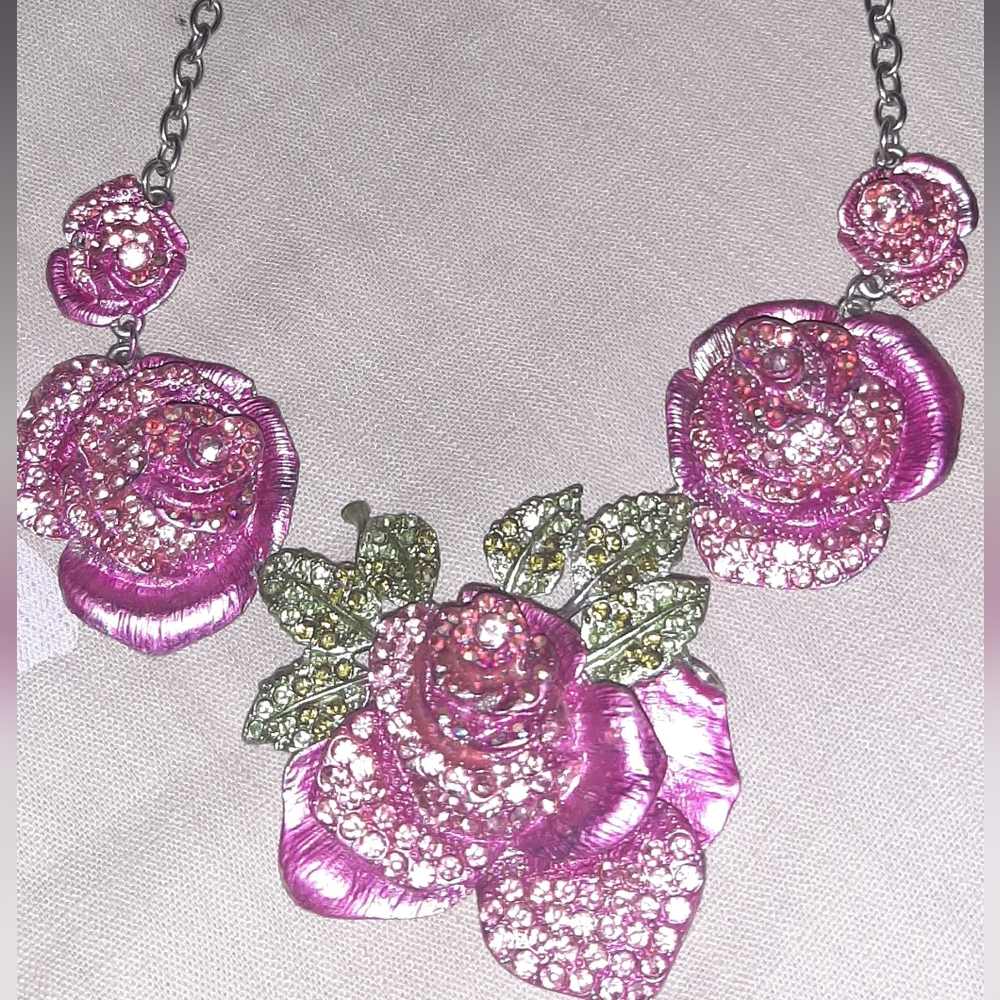 Bundle for Discount-Pink Flower Necklace